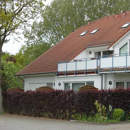 Grosse Ferienwohnung In * Glowe