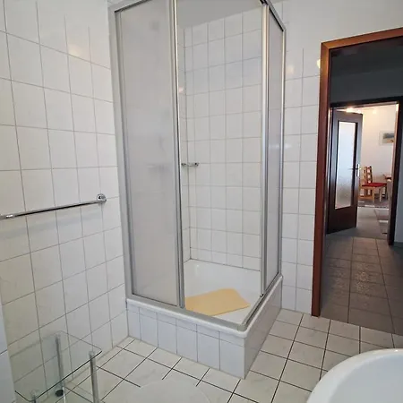 Grosse Ferienwohnung In Διαμέρισμα *
